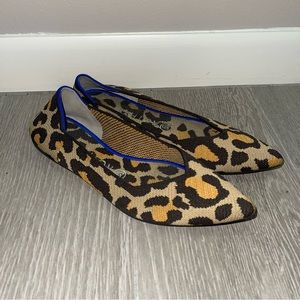 Classic point big cat Leopard Rothy’s (8.5)